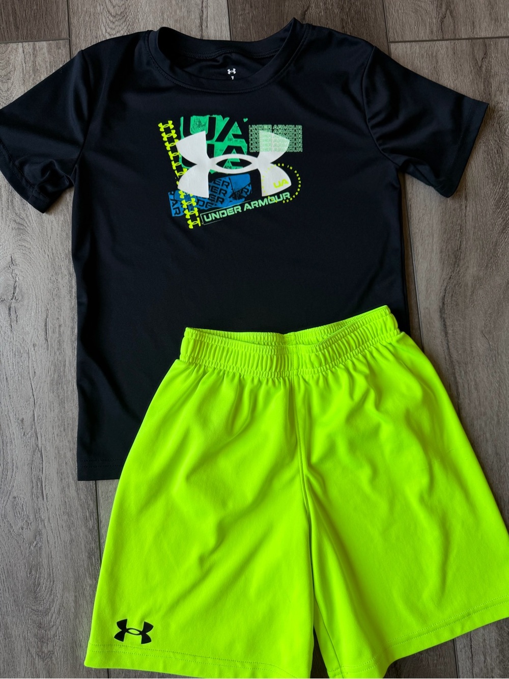 Under Armour Black Graphic Tee & Neon Yellow Athletic Shorts (7) - Picture 1 of 6